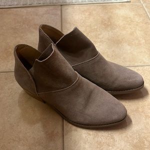 COPY - Women’s size 8.5 Lucky Brand booties
